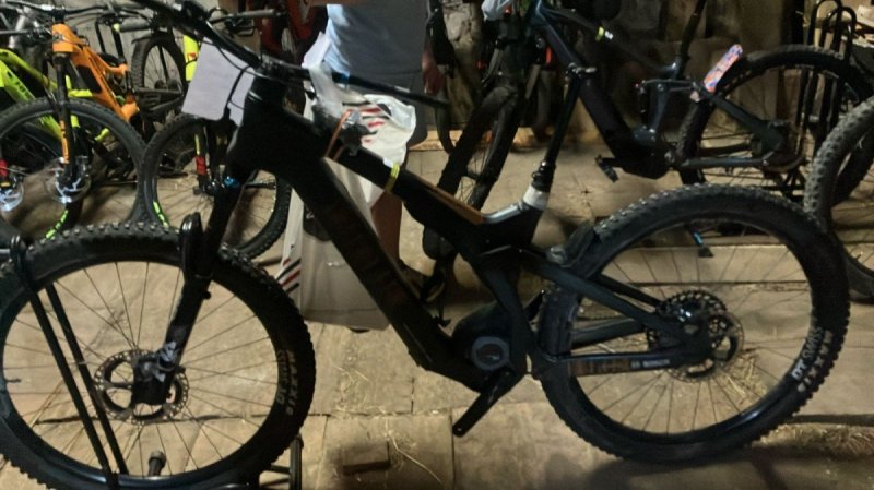 673abdf5104cc86bc1f5da6441e74bc5_large